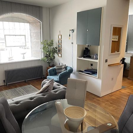 Cozy Coastal Apartment プリマス エクステリア 写真