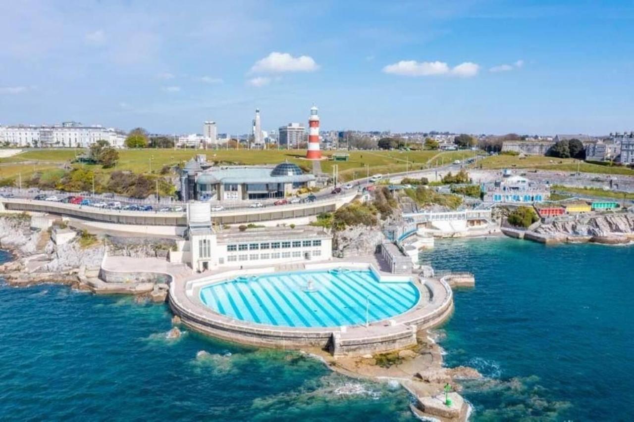 Cozy Coastal Apartment プリマス エクステリア 写真